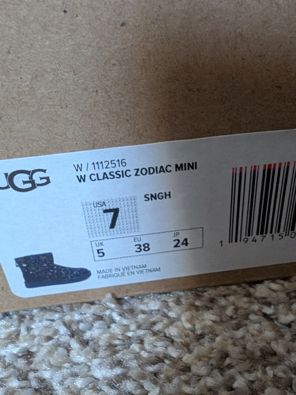 New!! UGG W Classic Zodiac Mini Boots - Black with Multicolor Zodiac Print Sz 7